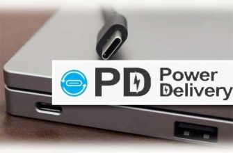 PD или USB Power Delivery логотипы на фоне разъема с коннектором